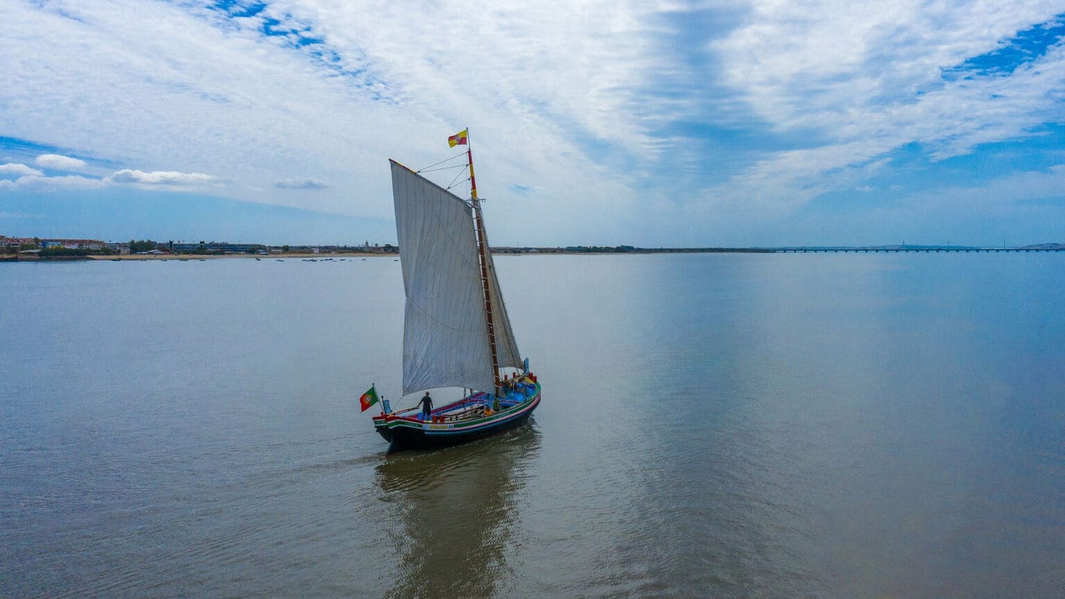 Bote Leão: um passeio sobre o Tejo