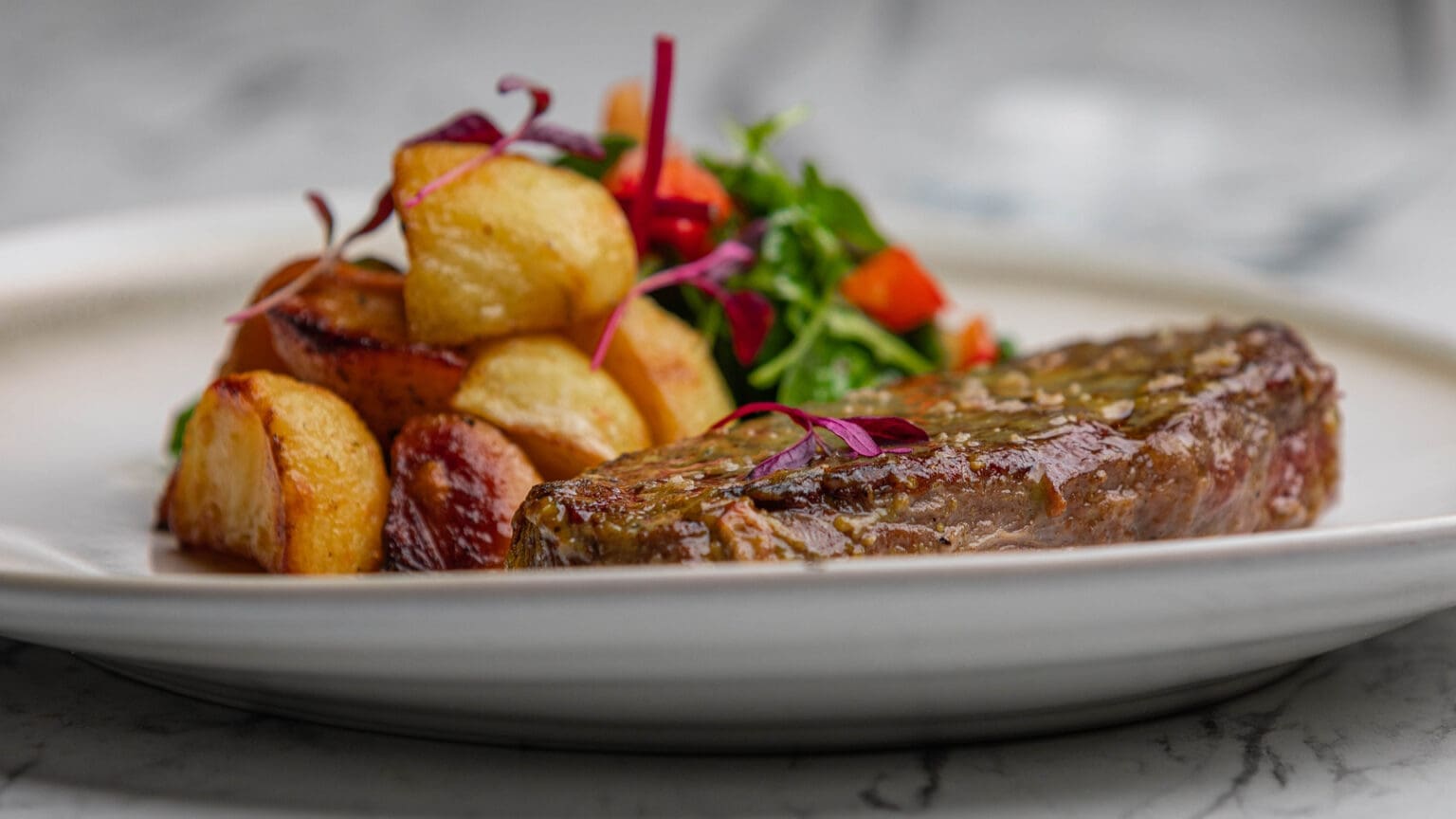 É fã de carne? Aqui vão algumas sugestões de restaurantes a experimentar no Montijo.