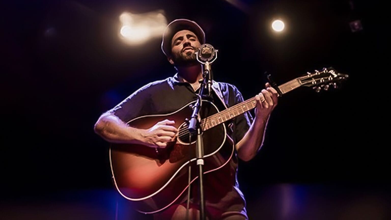 Cristóvam ao vivo no Cine Incrível, em Almada
