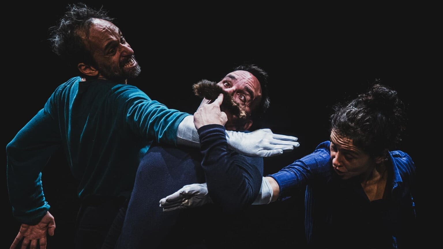 Julio César no Teatro: Uma Experiência Épica de Surpresa e Riso!