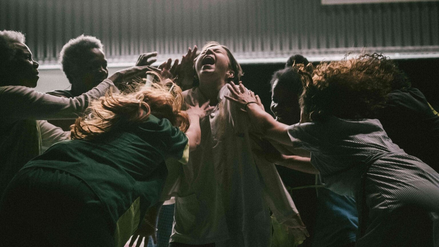 “Pêndulo” no Teatro Municipal Joaquim Benite
