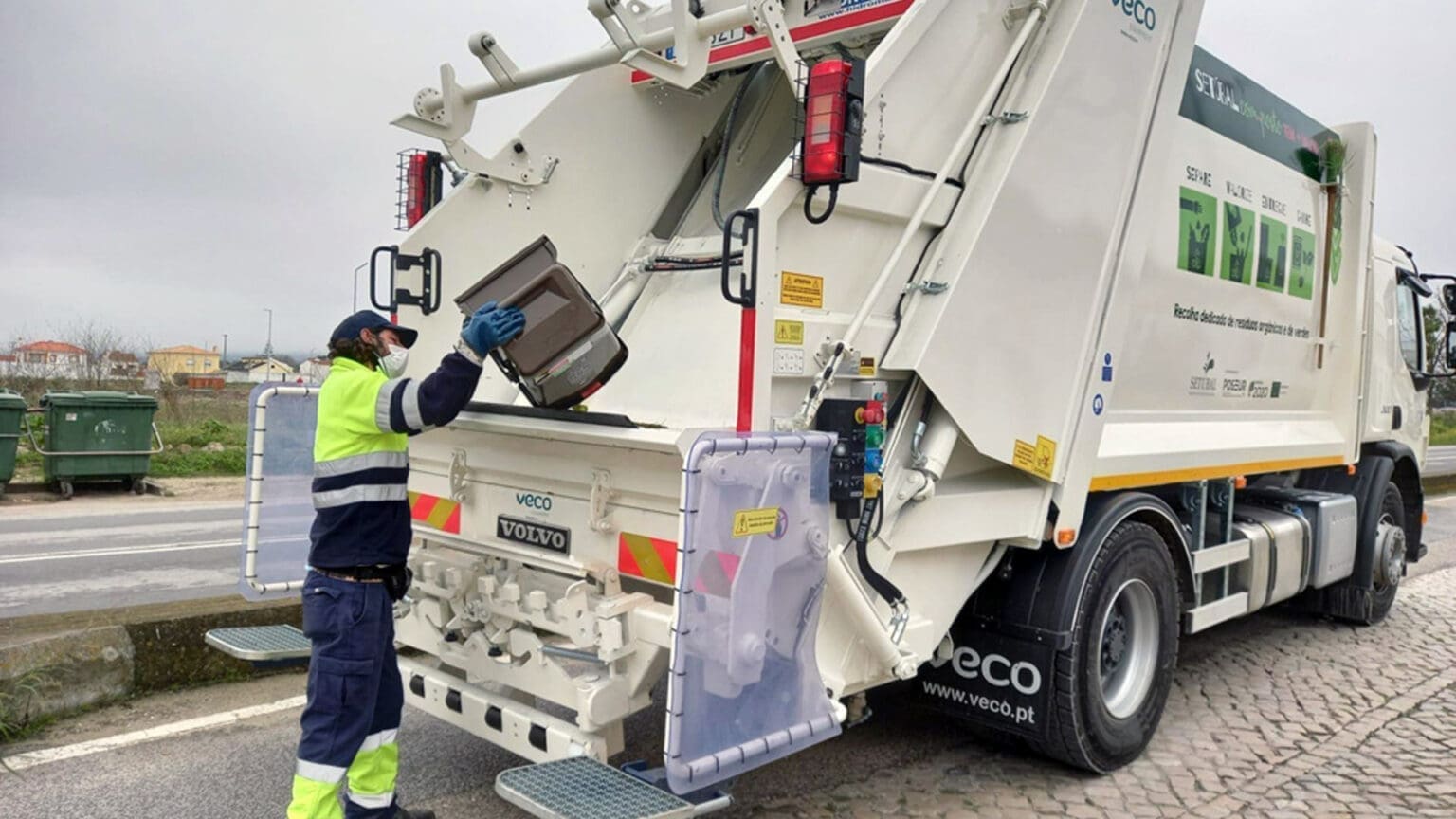 Projeto-piloto Bairros a Reciclar: Promovendo a Recolha Seletiva de Resíduos em Setúbal