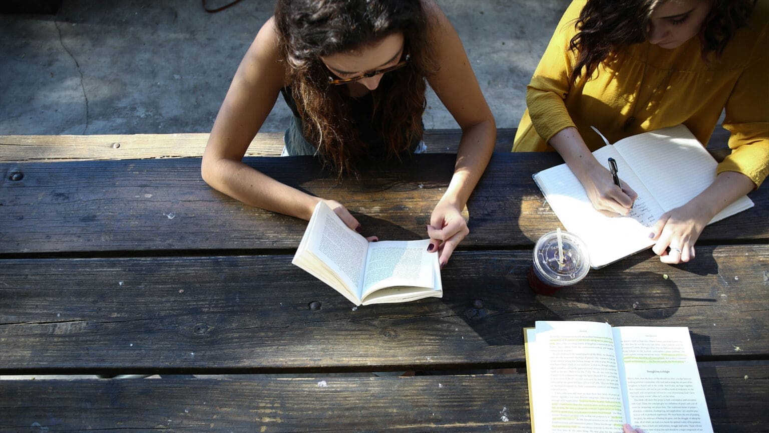 Bibliotecas Municipais de Palmela e de Pinhal Novo promovem “Maratona de Estudo” em época de exames