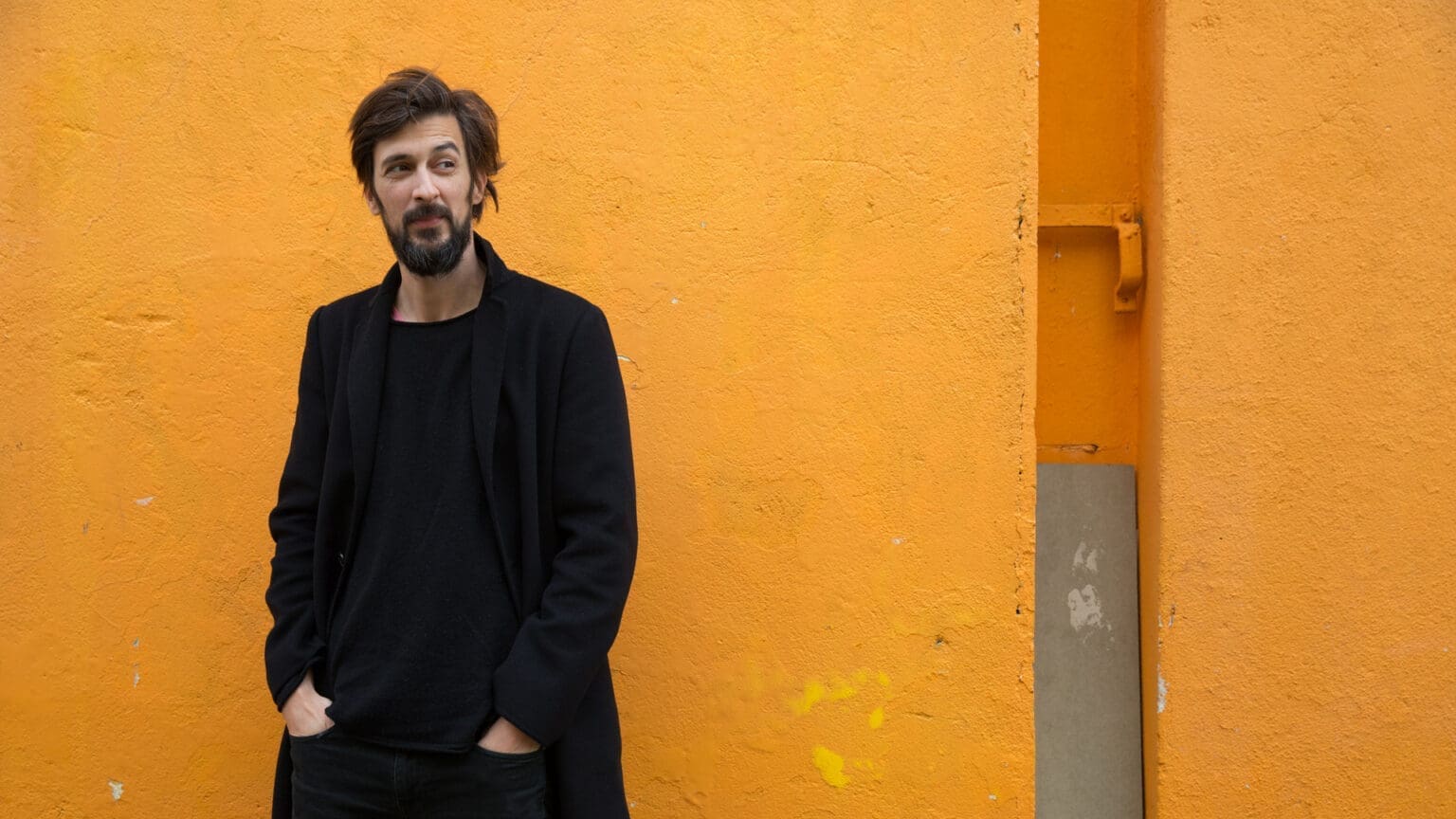 Bruno Nogueira no “365 Dias de Romance”: Uma Noite de Cultura e Entretenimento