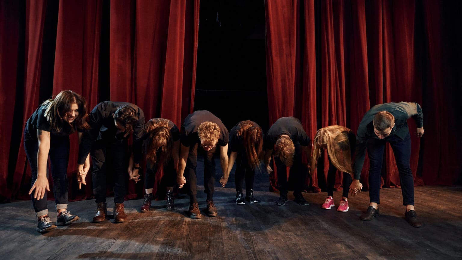 Descubra a Magia do Teatro Escolar: 16 Espetáculos Imperdíveis até Junho
