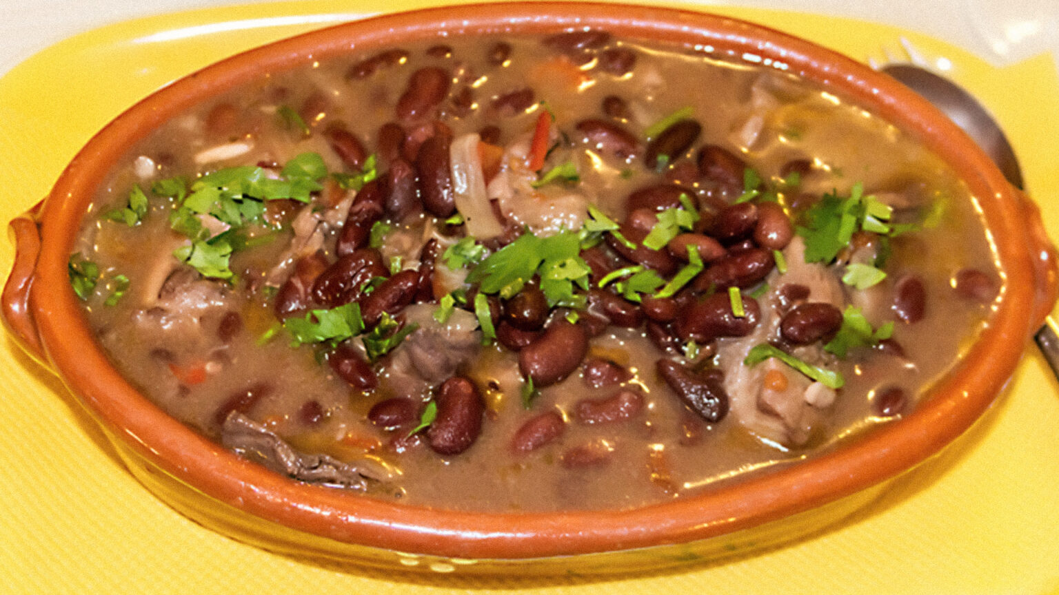 Descubra os Sabores Ricos do Coelho à Moda de Palmela nos novos Fins de Semana Gastronómicos 1 Descubra os Sabores Ricos do Coelho à Moda de Palmela nos novos Fins de Semana Gastronómicos