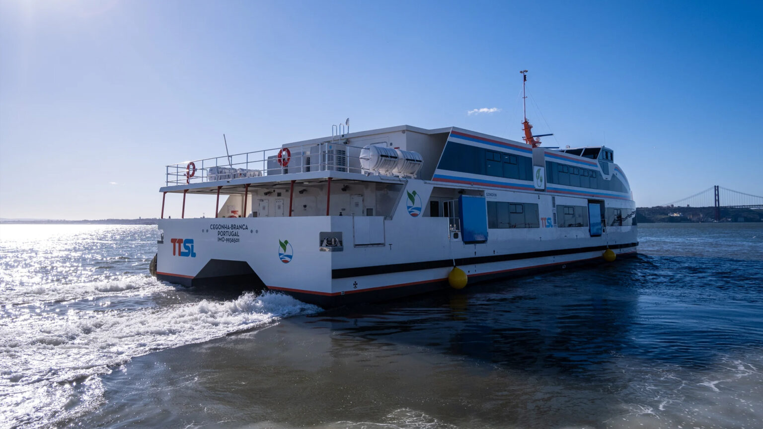 Novos navios elétricos da Transtejo já circulam entre Seixal e Cais do Sodré