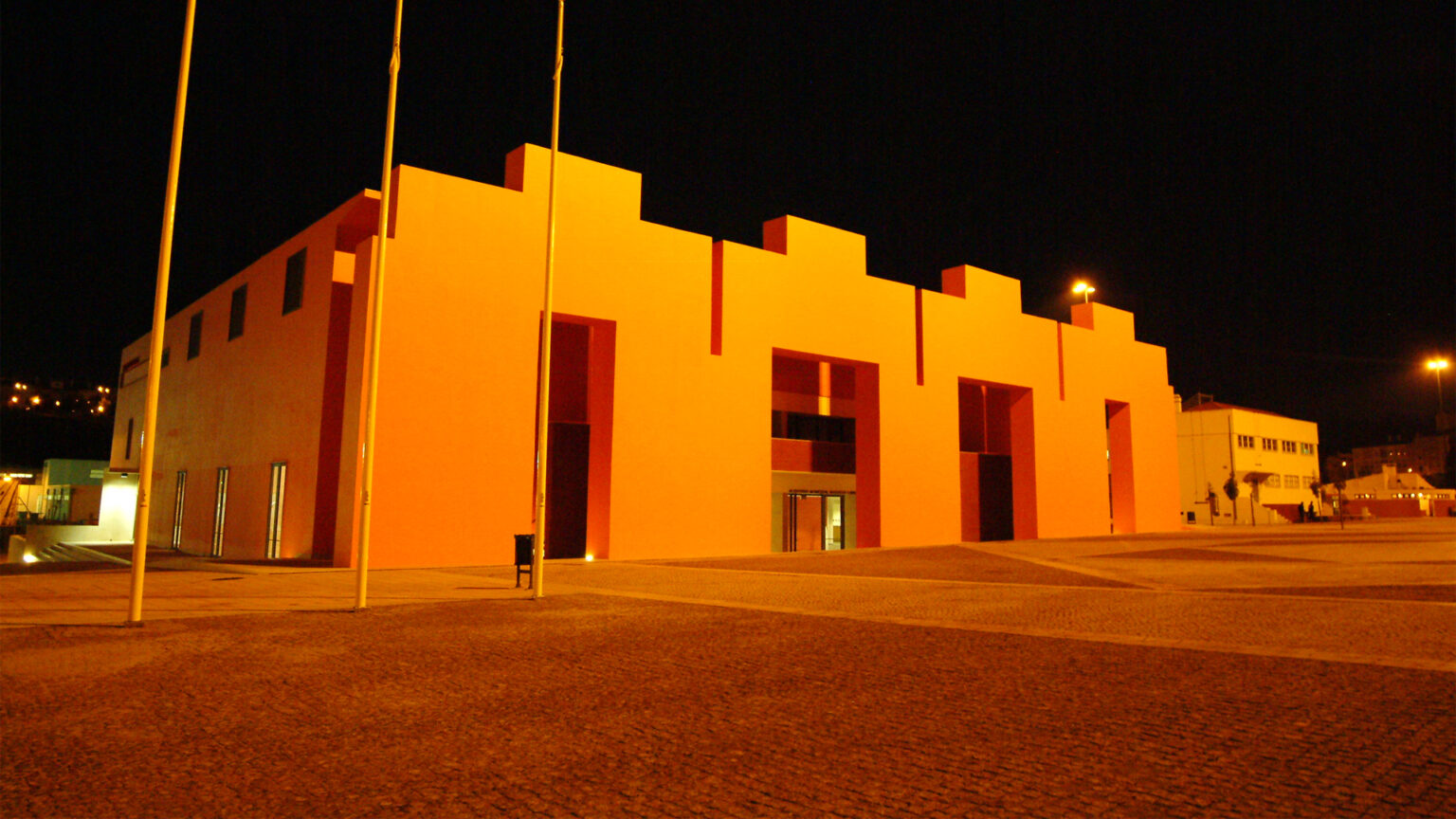 Celebre Abril com poesia no Barreiro