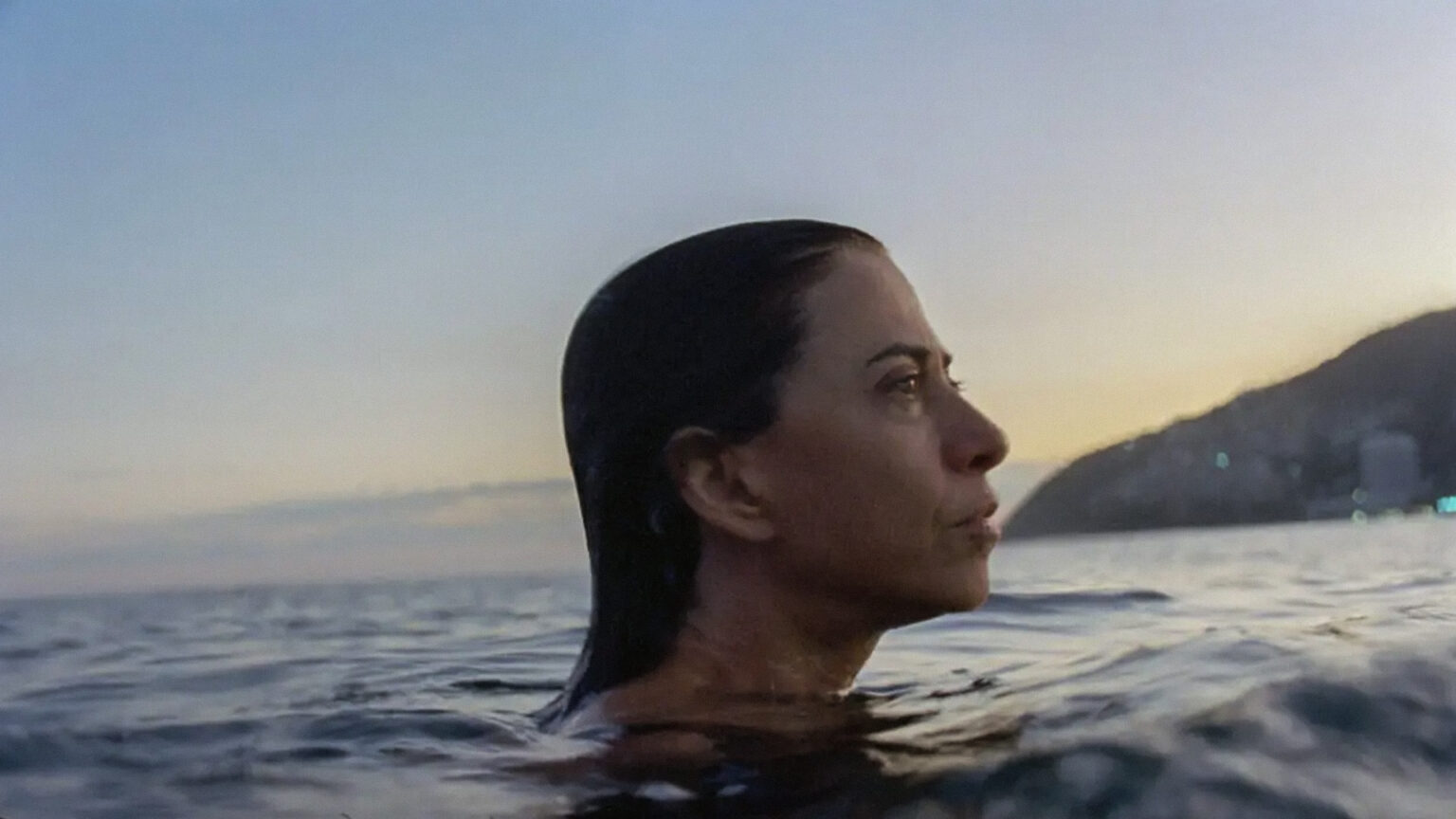 Aproveite a Mostra do Cinema Brasileiro e veja “Ainda Estou Aqui” em Almada