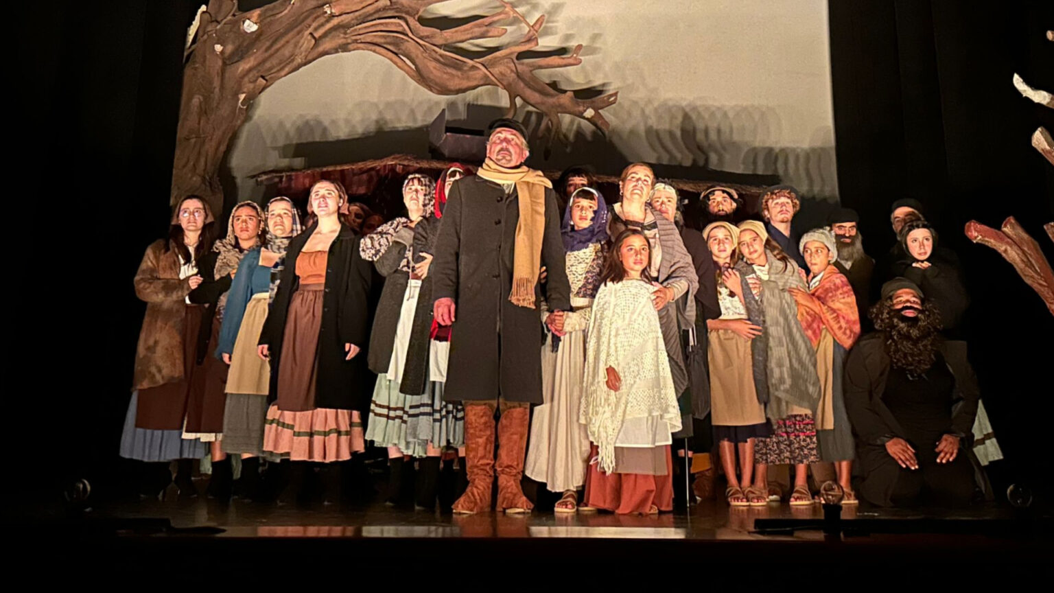 Curso de Teatro Musical na Academia Almadense celebra oitavo aniversário com “Mazel Tov” 1 Curso de Teatro Musical na Academia Almadense celebra oitavo aniversário com “Mazel Tov”