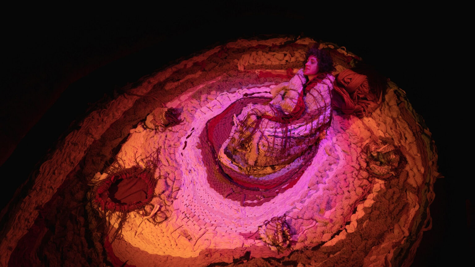 Espetáculo “Cordão” estreia em Almada para descobrirmos as origens da vida