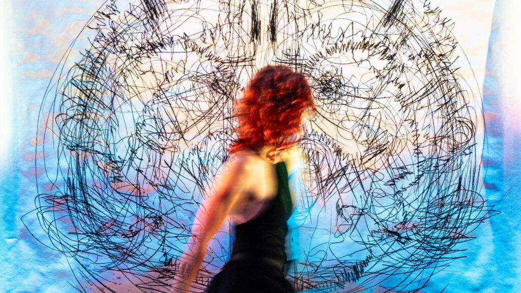 “Desenho.Música.Corpo”: quando o movimento e o som se transformam em arte no Seixal 4 movimento e o som