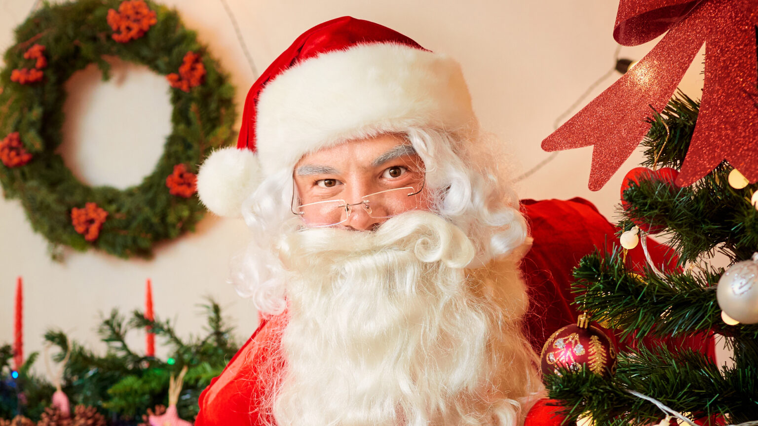 Pai Natal chega ao Alegro Setúbal este sábado e traz a Lady Bug e o Gato Noir 1 Pai Natal chega ao Alegro Setúbal este sábado e traz a Lady Bug e o Gato Noir