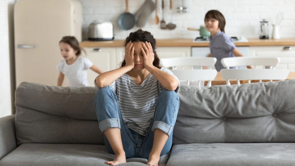 Cansaço Parental: E se o segredo não for fazer mais, mas fazer diferente?